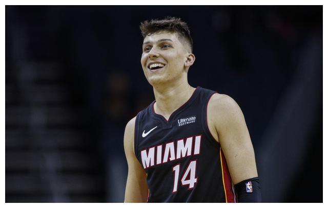 赛中大放异 赛中大放异